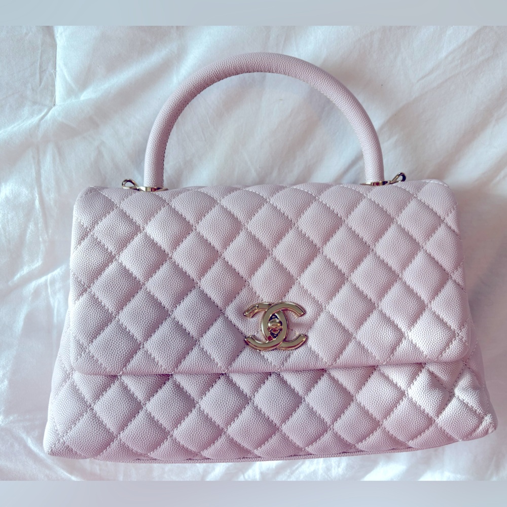 Chanel- medium light pink coco handle flap bag gold hardware